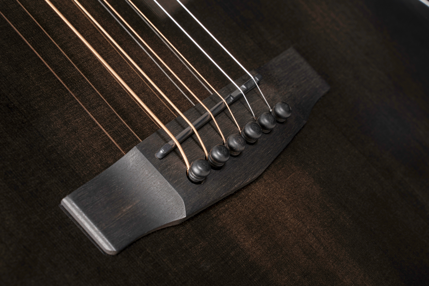 CORT Westerngitarre, Modern Black, Trans Black Gloss, Preamp, Koffer