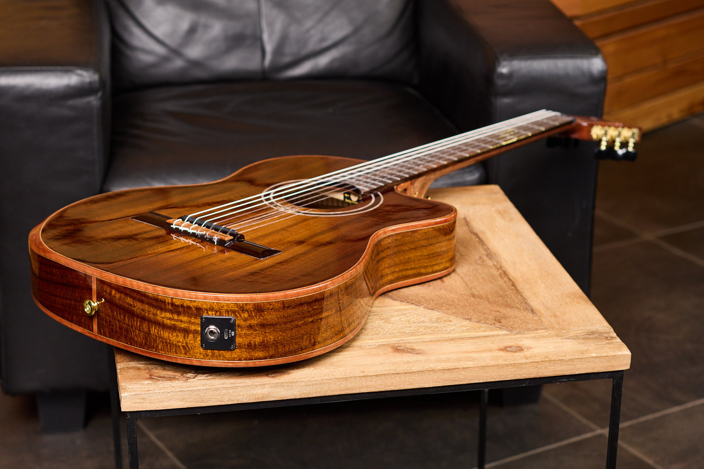 EXOTICSUITECE ORTEGA The Private Room 4/4 Konzertgitarre 6-String - Natural + Gigbag