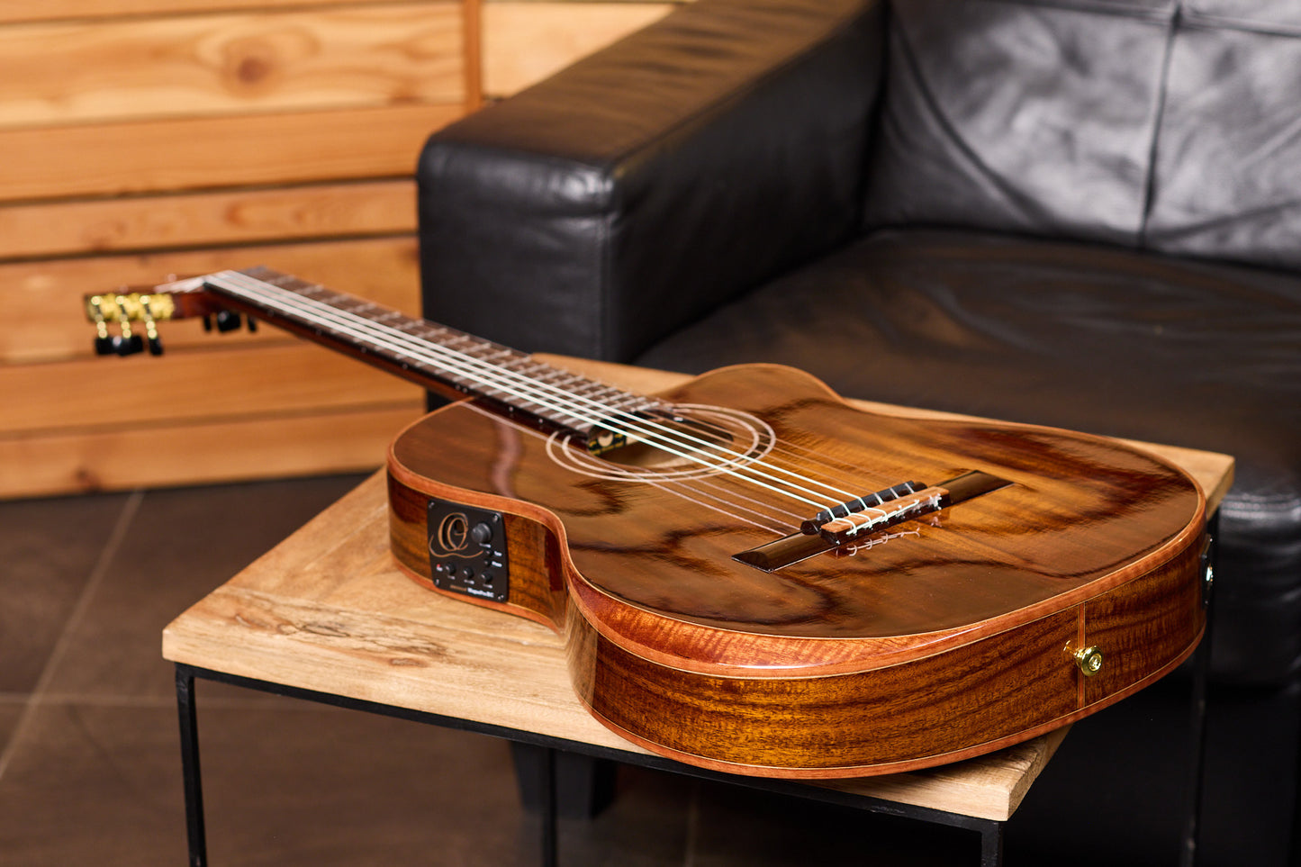 EXOTICSUITECE ORTEGA The Private Room 4/4 Konzertgitarre 6-String - Natural + Gigbag